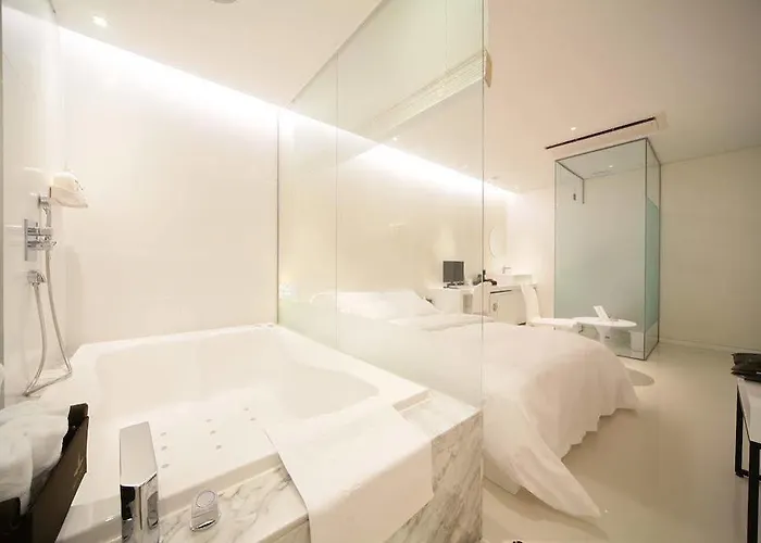 Star Hotel 3*